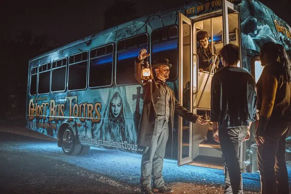 San Antonio Ghost Bus Tour: Haunted History Awaits!
