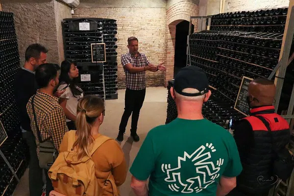 Barcelona: Cava, Chocolate & Winery Tour with Lunch