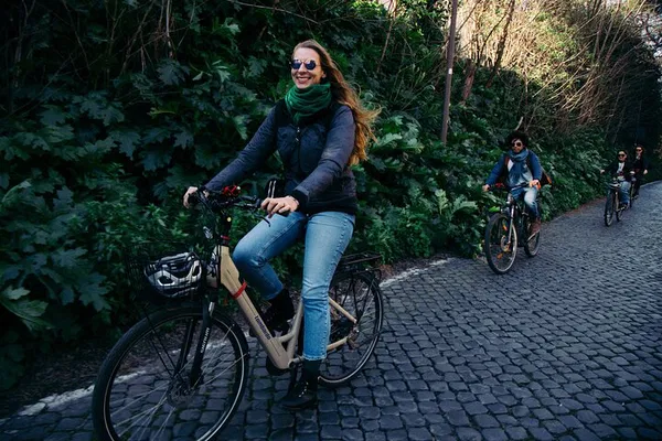 Appian Way E-Bike Tour: Rome's Ancient Wonders