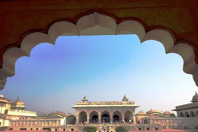 Discover Agra's Majesty: A Whirlwind 2-Day Delhi Tour