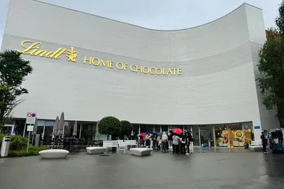 Lindt Chocolate Museum Tour from Zurich with Pickup