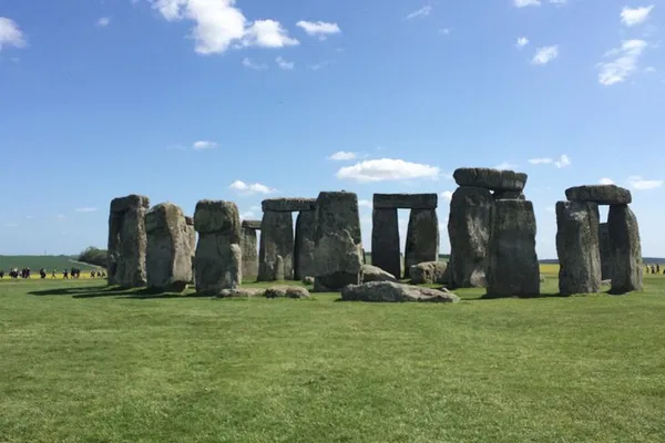 Stonehenge Stopover: London to Southampton Cruise Port Transfer