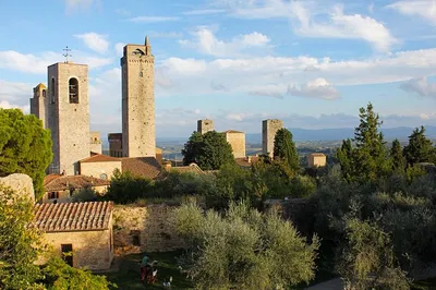 Unveiling San Gimignano: A Local Expert's Immersive Medieval Tour