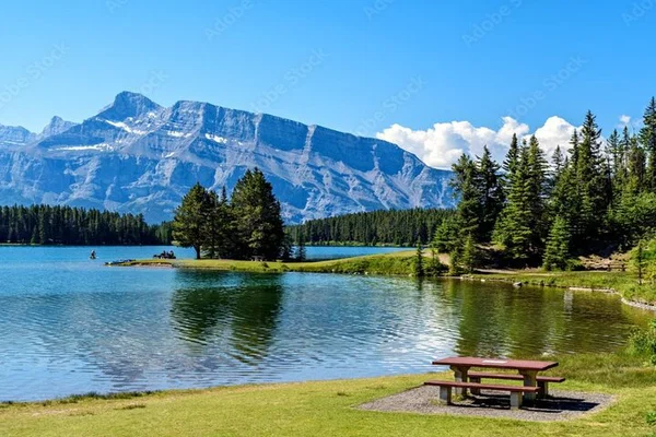 Banff & Lake Louise Day Tour: Iconic Rockies!