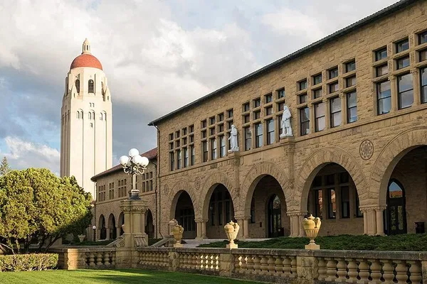 Discover Stanford's Architectural Stories: A Self-Guided Audio Adventure