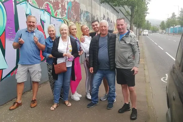 Belfast Mural Taxi Tour: Political History Unveiled