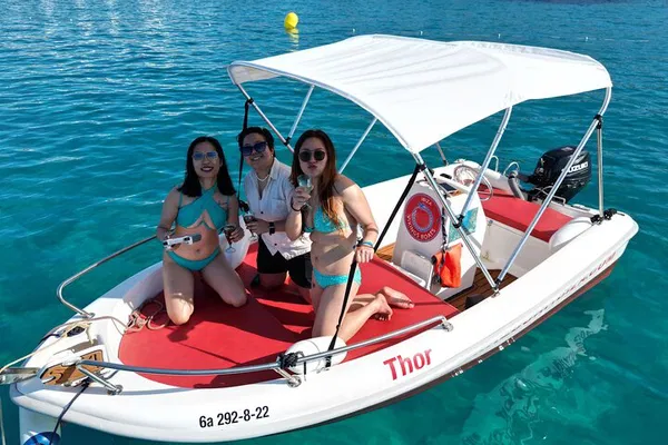 Captain Your Own Adventure: Unlicensed Boat Rental in Ibiza