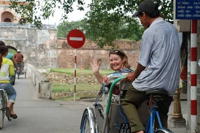 Hue Cyclo Tour: Pedal Through Imperial History & Vibrant Markets!