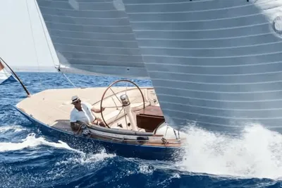 Lake Como Sailing: Aperitivo Cruise in Paradise