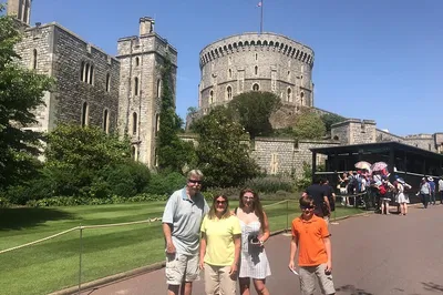Windsor Castle & Runnymede: Private London Taxi Tour