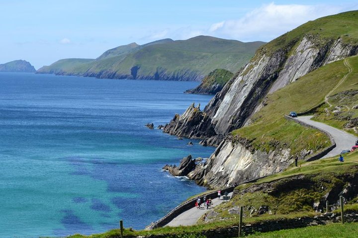 Uncover Ireland's Gems: 4-Day Luxury 'Luck of the Irish' Guided Tour