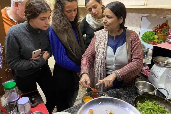 Jaipur Culinary Journey: Hands-On Cooking Class with Transport & Authentic Meals