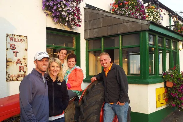 Dublin Mountain Pub Tour: Small Group & Live Music