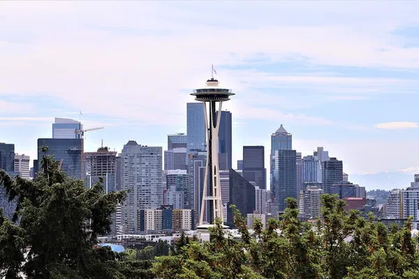 Seattle City & Wine Tours: Tailored Luxury Adventures
