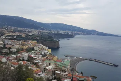 Unveiling Amalfi & Sorrento: A Coastal Italian Dream