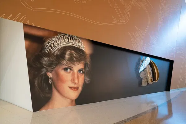 Princess Diana Exhibition: Royals History at Crystals