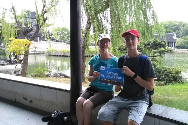 Suzhou Private Day Tour: Gardens, Temples & Silk