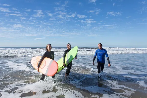 Santa Barbara: Private Surf Lesson – Ride the Waves!