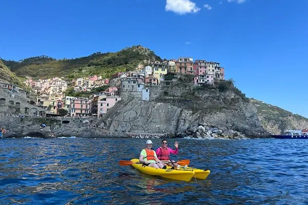 Cinque Terre Kayak Tour: Hidden Coast & Natural Pool
