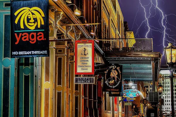 Galveston Ghost Tour: Uncover Island's Haunted History