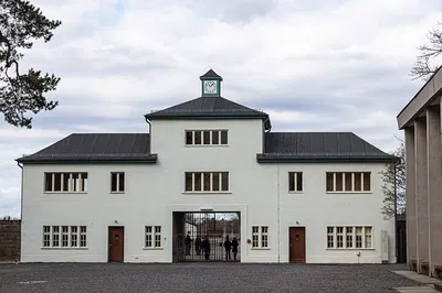 Sachsenhausen Memorial: Reflect on Nazi History & Soviet Legacy