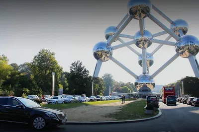Effortless Brussels-Rotterdam Transfers: Luxury Private Car Service