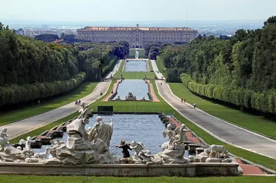 Indulge in Royal Grandeur: Chauffeured Caserta Palace Tour from Rome