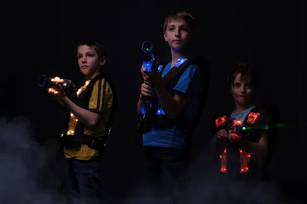 Oldenburg Laser Tag: Gear Up for Thrilling Zone Battles!