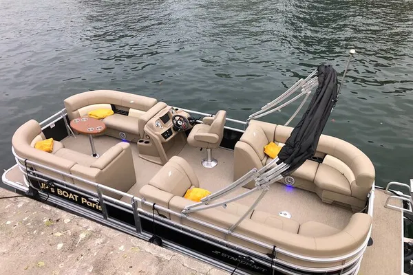 Paris Seine River Private Pontoon Boat Cruise