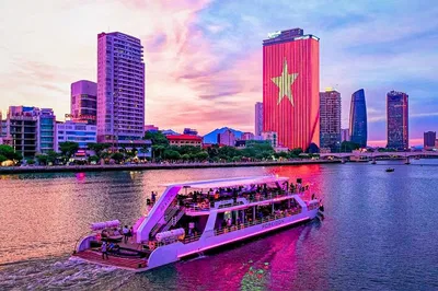 Da Nang Delights: Relaxing Massage & Private City Exploration!