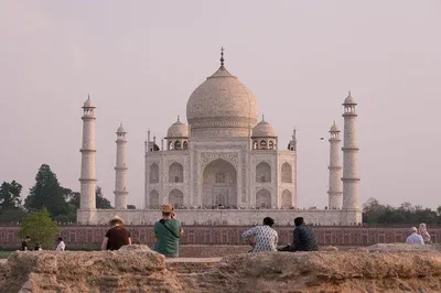 Sunrise to Sunset: Unveiling the Taj Mahal's Magic - A Delhi & Jaipur Tour
