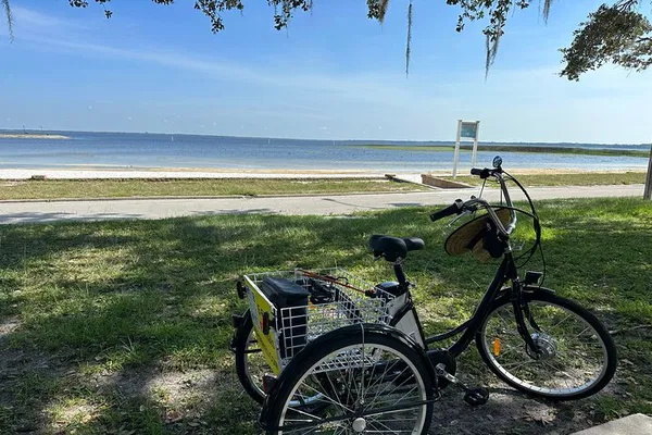 Kissimmee's Lakeside Adventure: Electric Trike Tour to St. Cloud Beach!