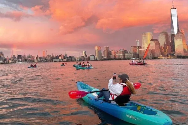 NYC Skyline Kayak Adventure: Paddle into Breathtaking Views