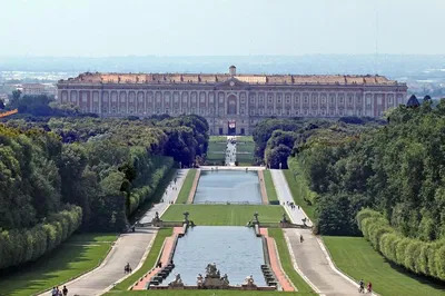 Luxury Transfer: Naples to Royal Caserta Palace Private Tour