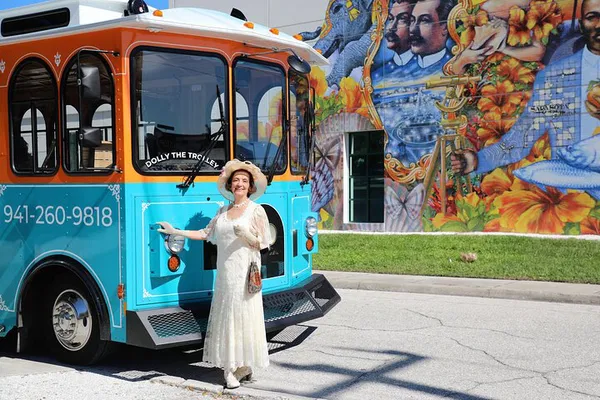 Step Back in Time: Sarasota's Leading Ladies Trolley Tour