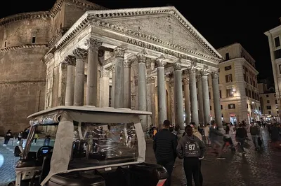 Rome Night Golf Cart Tour: See Illuminated Landmarks!
