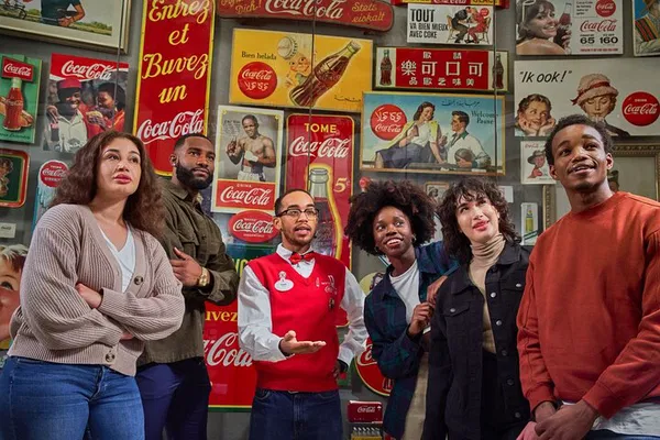 Coca-Cola Tour: VIP Polar Bear Photo & Guided Visit