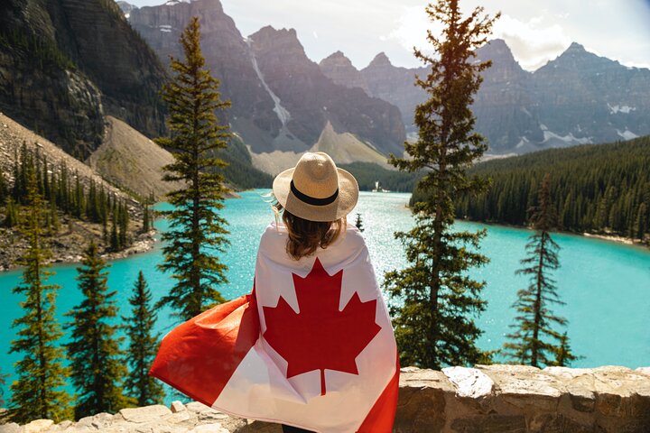 Moraine & Louise Tour: Banff's Best Kept Secret!