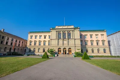 Unveiling Geneva's Architectural Secrets: A Private Expert Tour