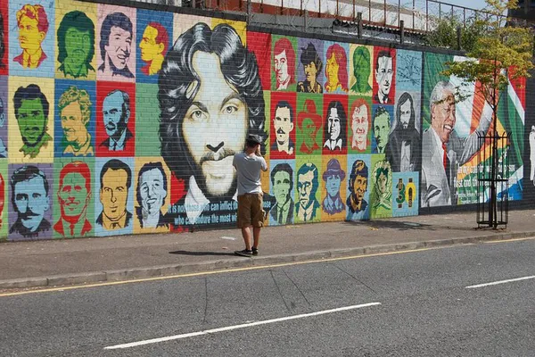 Belfast's Troubles: A Black Taxi Tour Through History & Murals