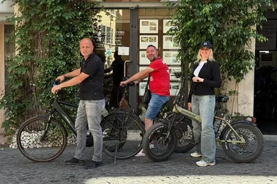 Rome E-Bike: Appian Way Tour Up To 6 People