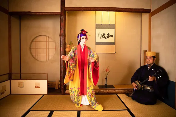 Immerse Yourself: Ryukyuan Dance Performance in an Authentic Tea Room