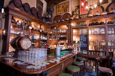 Unveiling Amsterdam's Secrets: Red Light District Adventure with a Drink