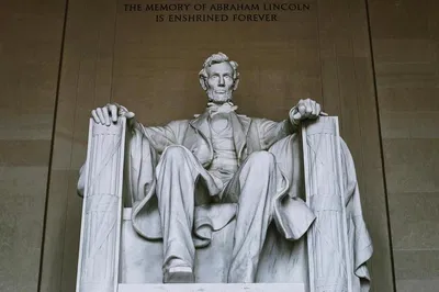 Unveiling DC's Monuments: A Guided Journey Through American History