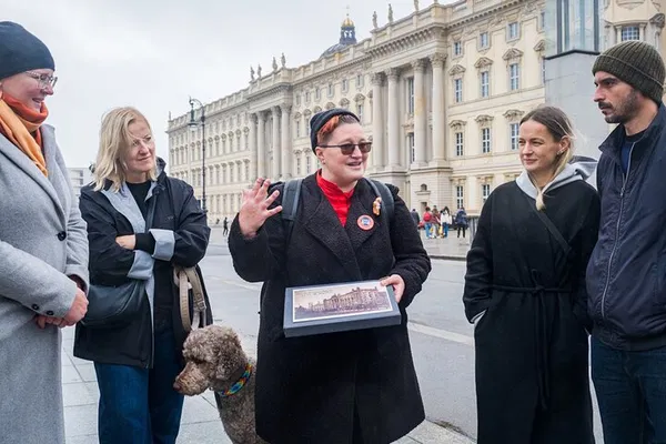 Berlin Christmas History Tour: Nikolaiviertel's Magic!