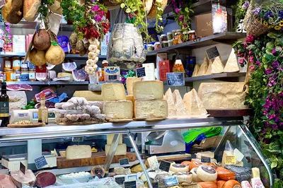 Savor Florence: A Small-Group Street Food & Sightseeing Adventure