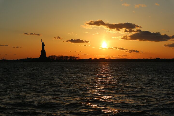 NYC Lights: Statue of Liberty Sunset Spectacle Cruise