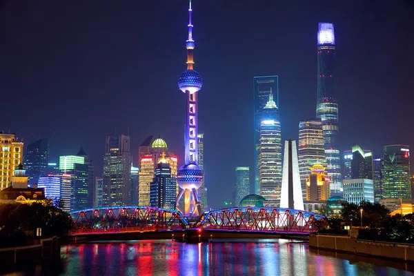 Shanghai Nights: Cruise, Lights, and Culinary Delights!