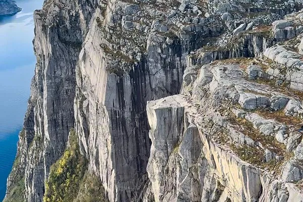 Pulpit Rock Air: Unforgettable Helicopter Tour over Stavanger's Majesty