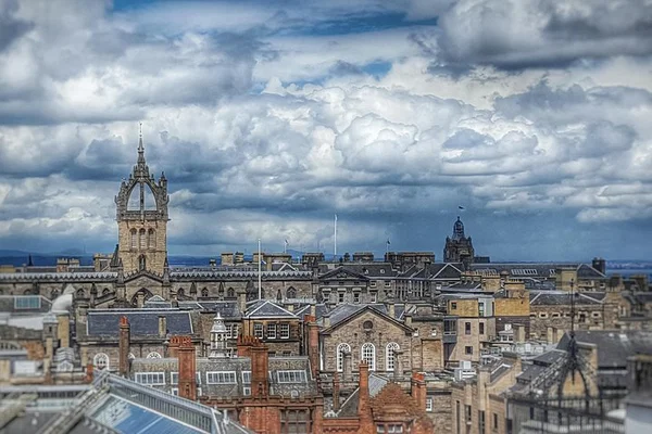 Edinburgh's Old Town: History & Underground Vaults Tour